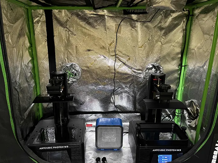 500 W ceramic heater next to resin printers in a grow tent