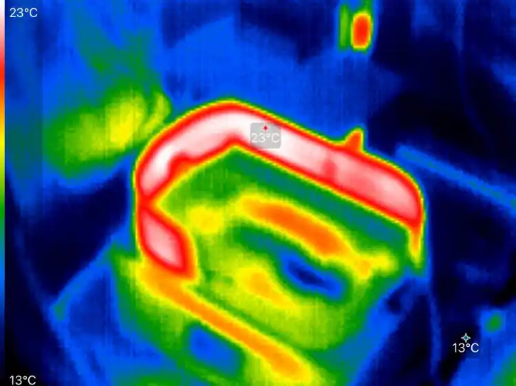 Thermal Image of a Small Heat Pad